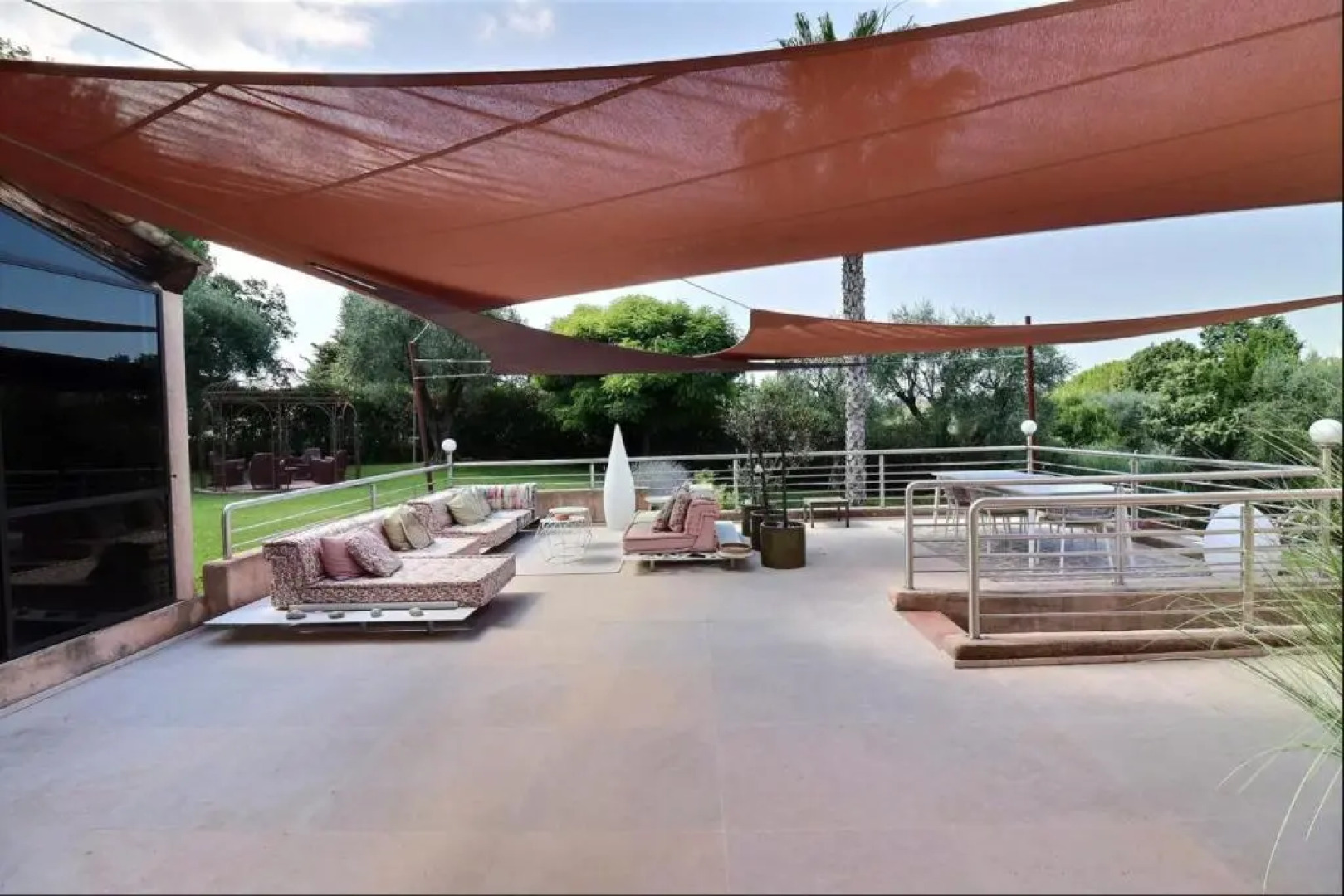 Serene Luxurious Hillside Villa Near Cannes