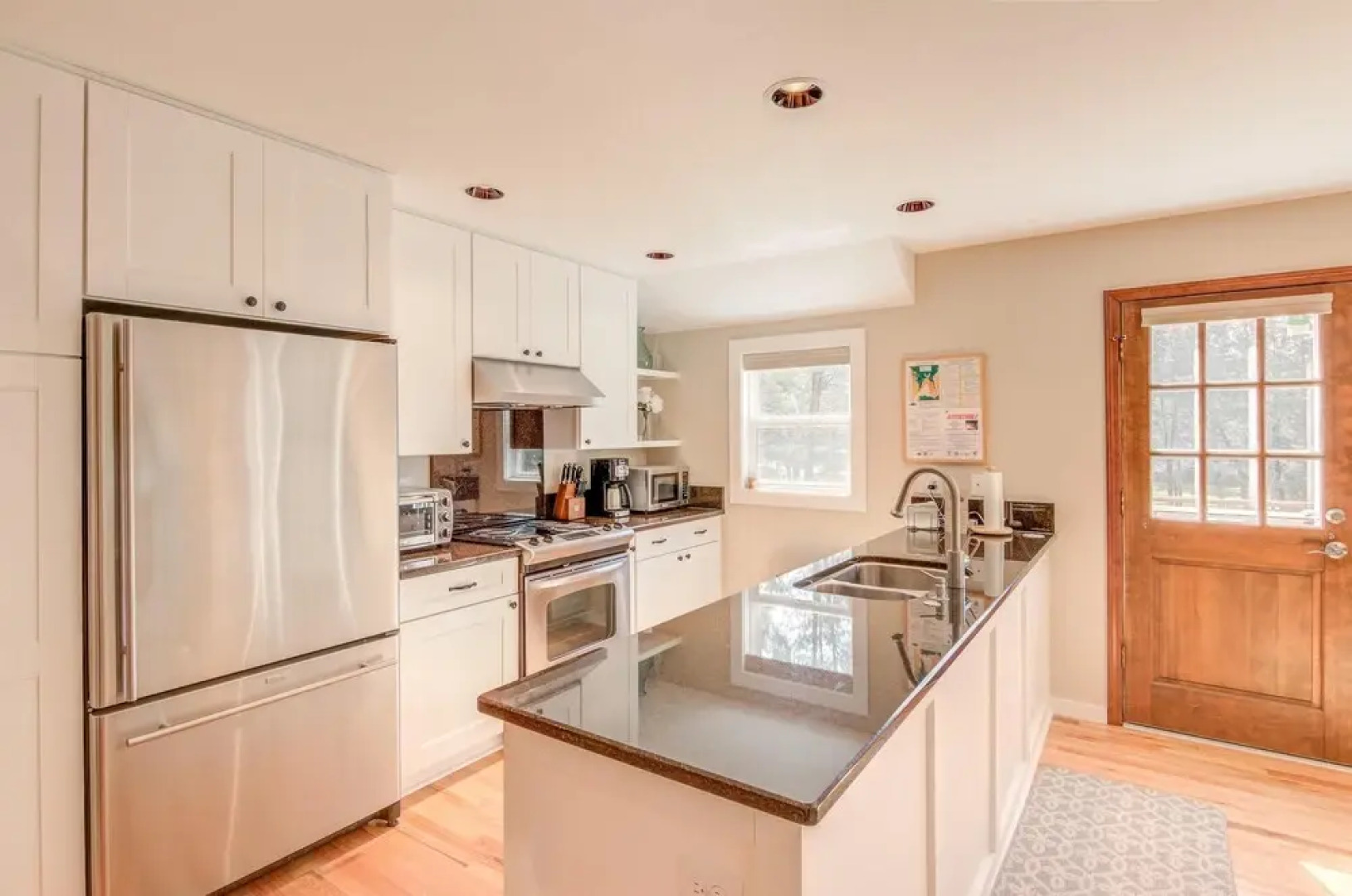 Manzanita Jewel MCA 619