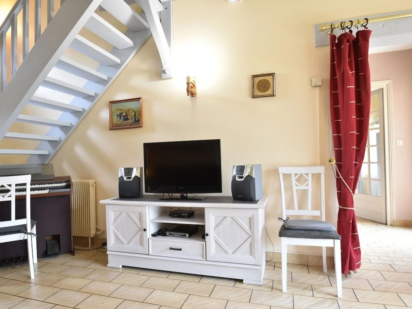 Gorgeous Villa in St. Julien-de-lampon With Private Pool & Centre Nearby