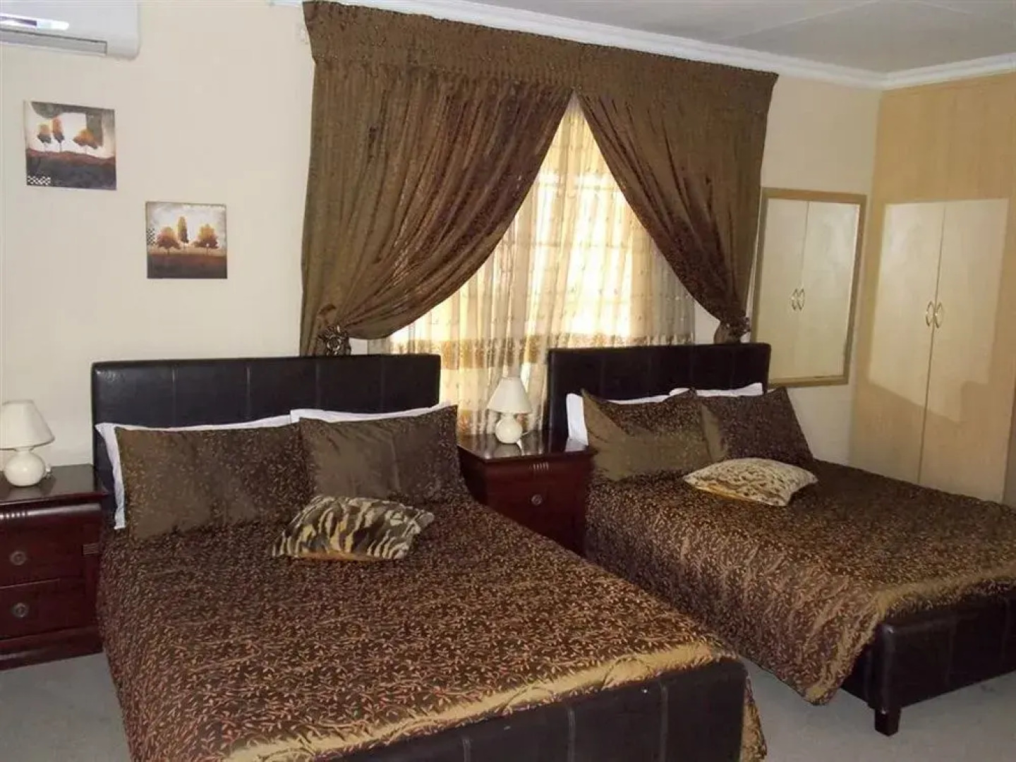 Sarabi Country Lodge