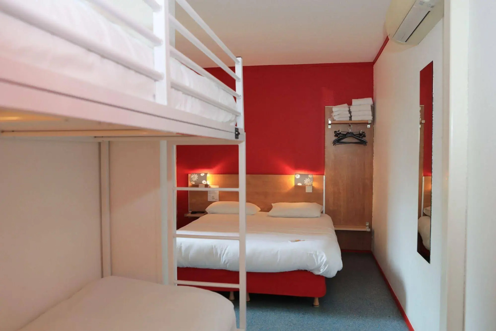 Kyriad Direct Bordeaux Est Lormont