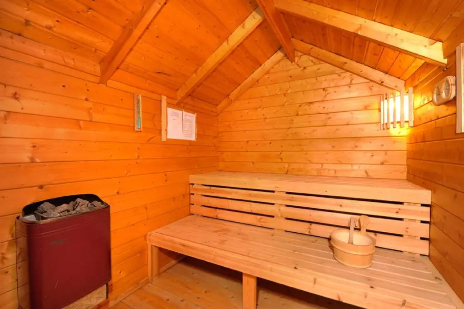 Spa Chalets In Olive Grove