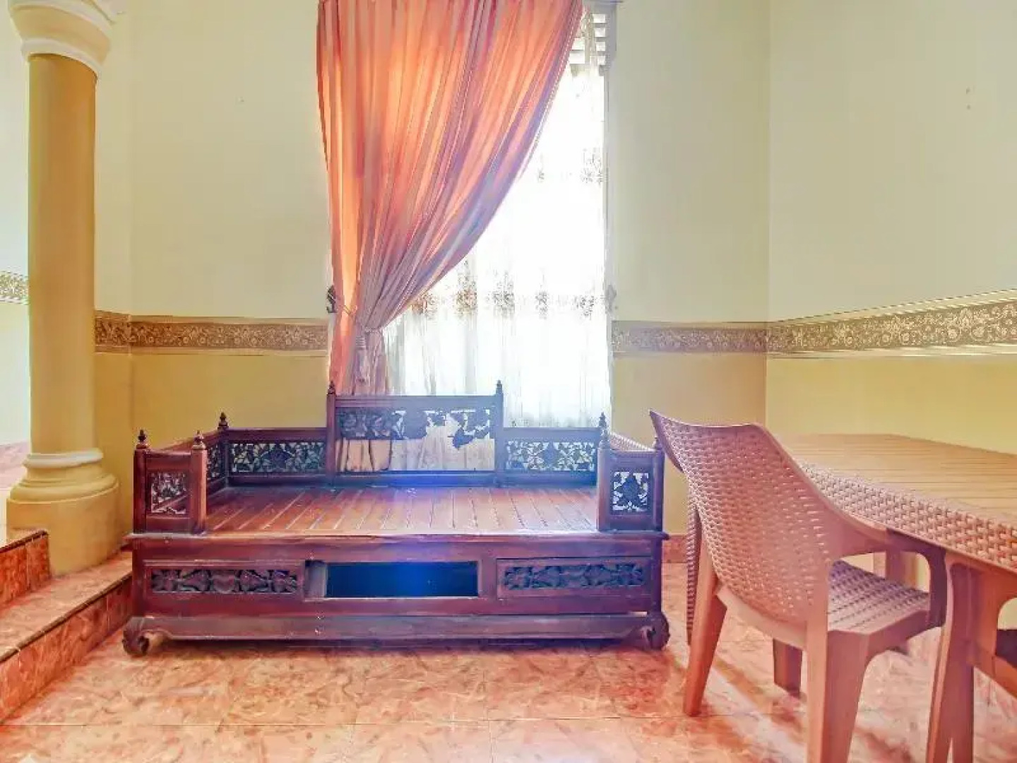 OYO 90307 Fj Alfaeyza Kost