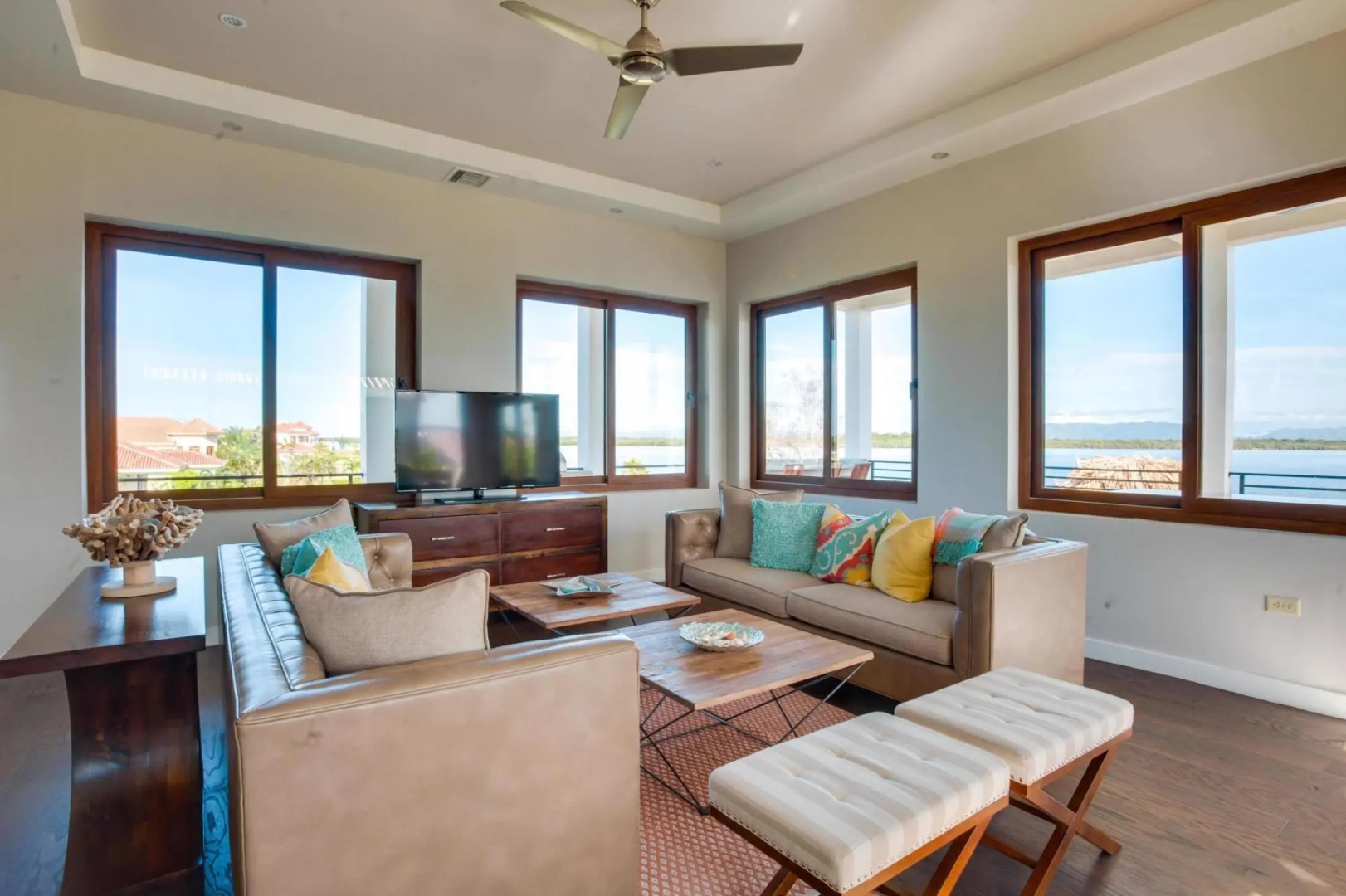 Villa Laguna Gecko in Belize City
