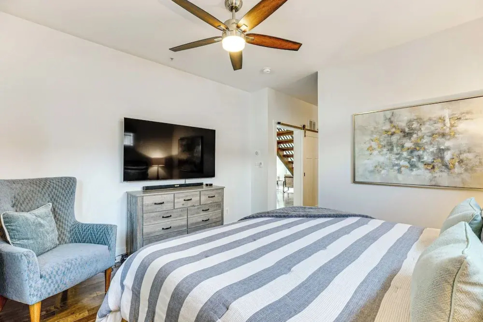 Near Solomons Island Boardwalk: Home w/ Hot Tub!