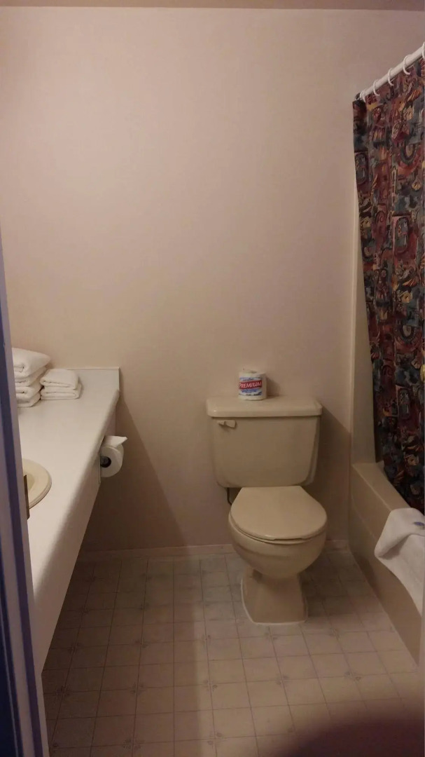 Chase Country Inn Motel