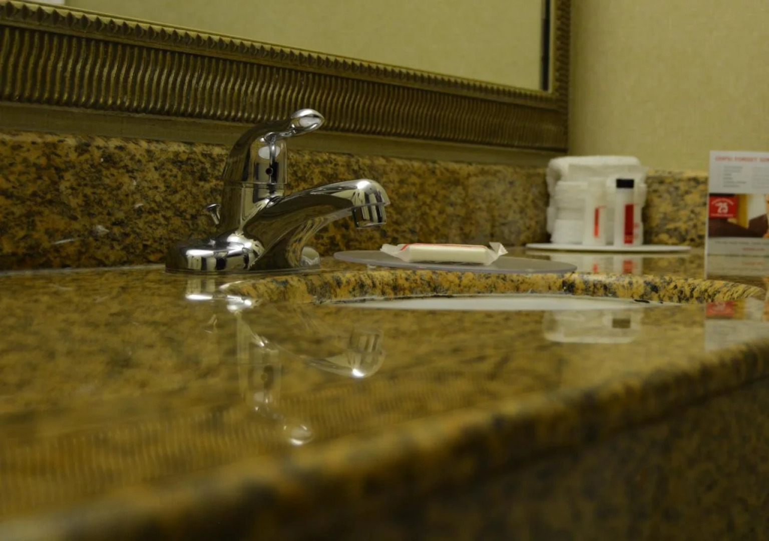 Economy Hotel Plus Wichita