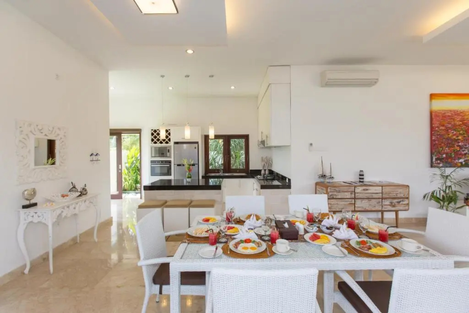 Club Corner Residence by Nagisa Bali