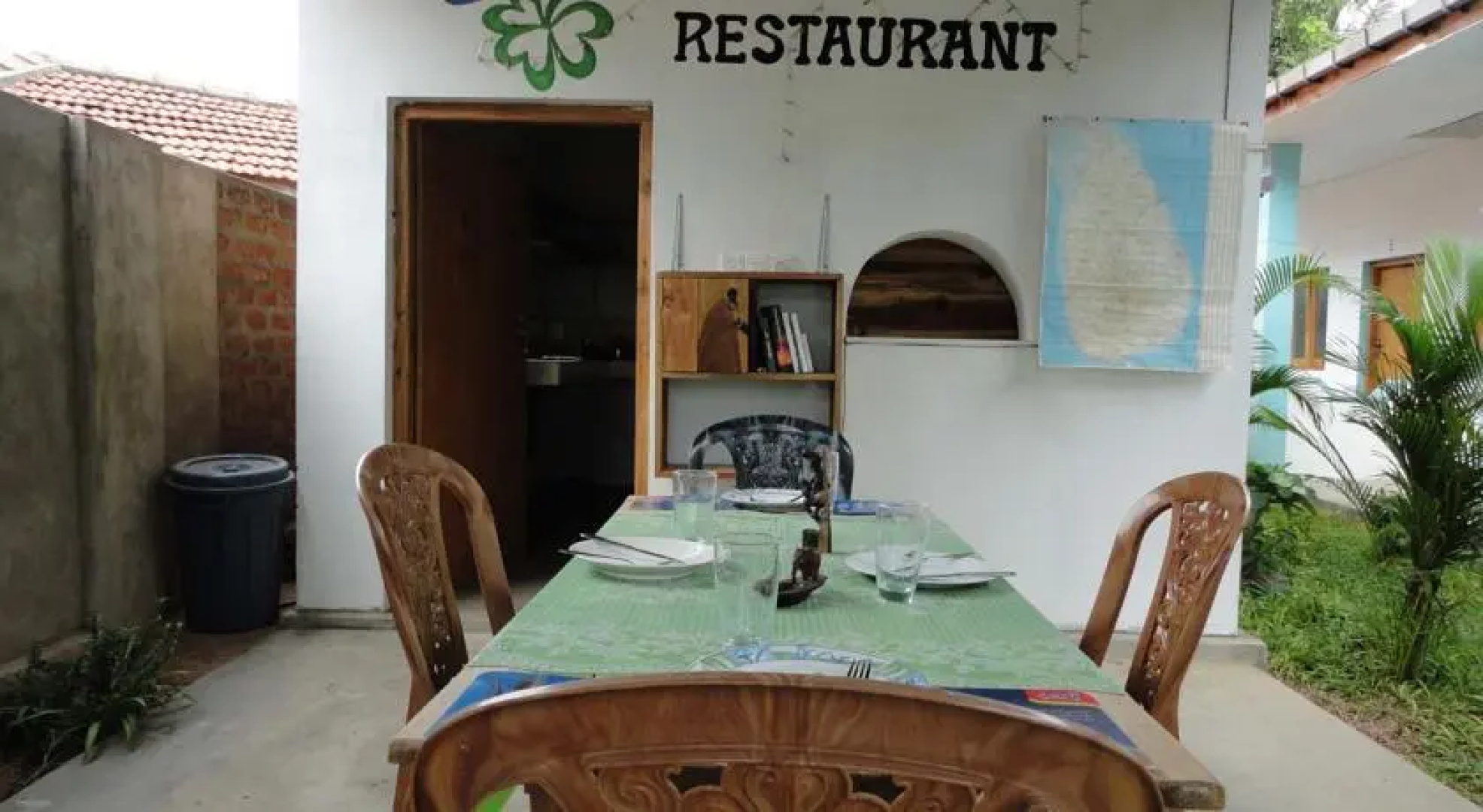 Bloomfield Beach Hotel and Restaurant