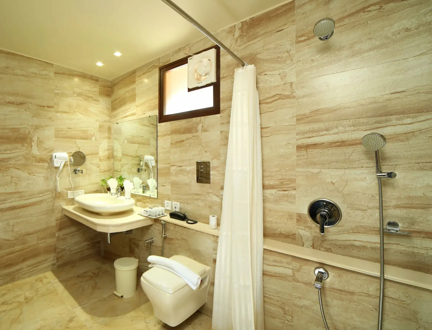 Uday Samudra Leisure Beach Hotel