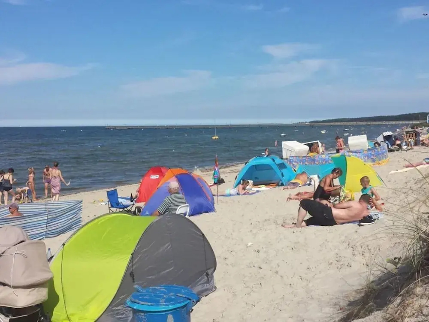 to the Beach Comfortable Holiday Residence