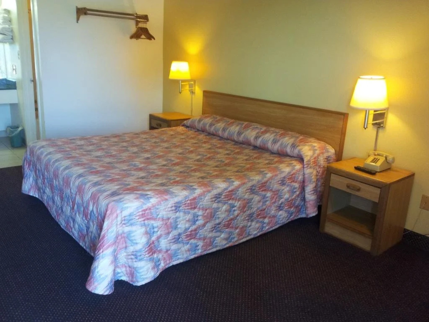 Regency Inn By OYO Rockdale TX