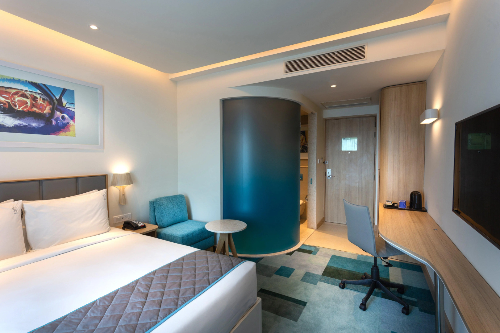 Holiday Inn Express & Suites Bengaluru Old Madras Road by IHG