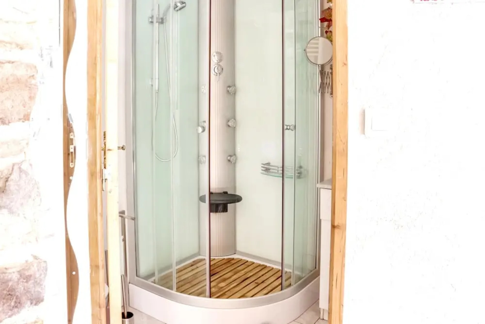 House With one Bedroom in Pougnadoresse, With Pool Access, Furnished T