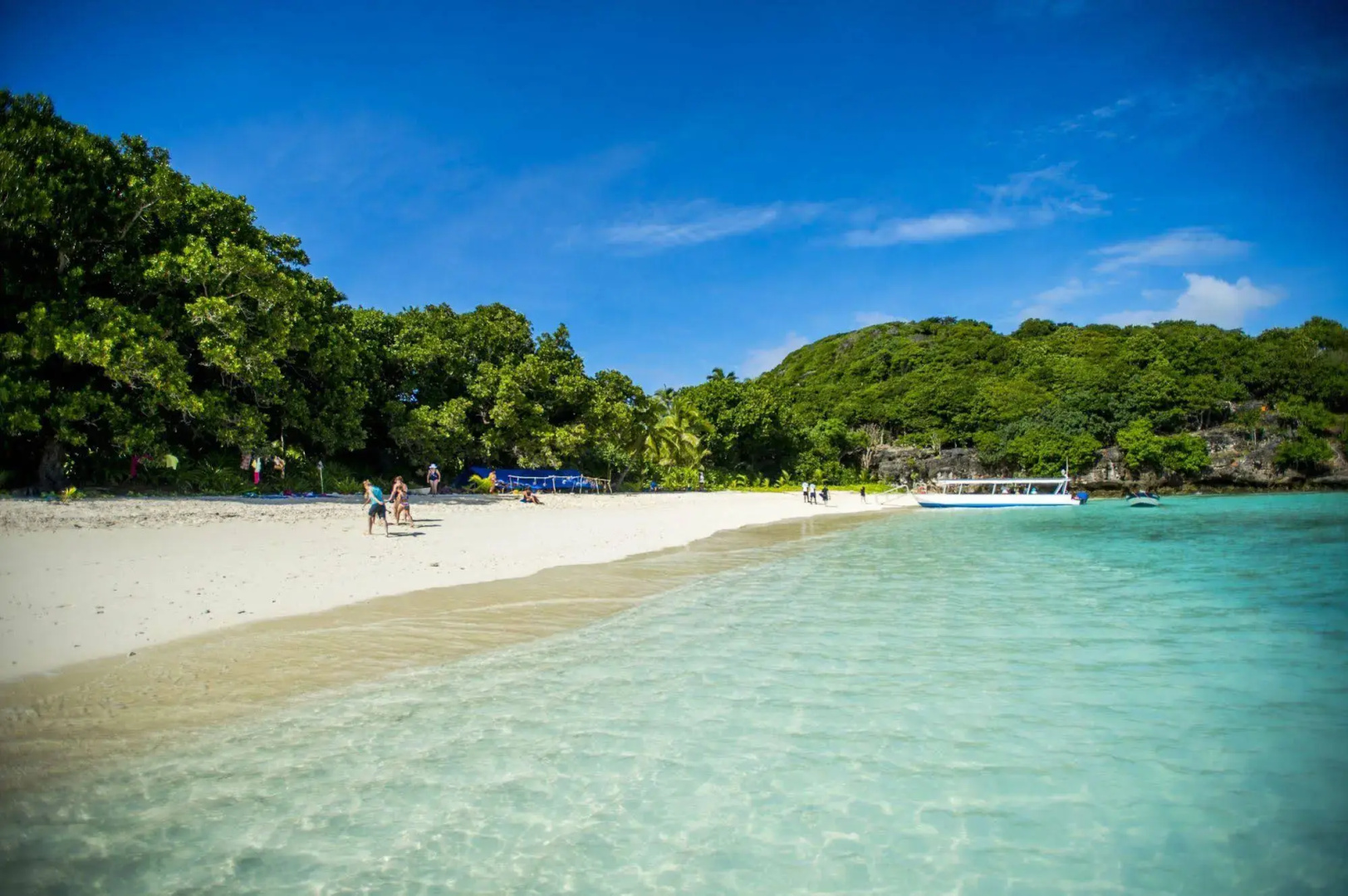Captain Cook Cruises Fiji - Reef Endeavour