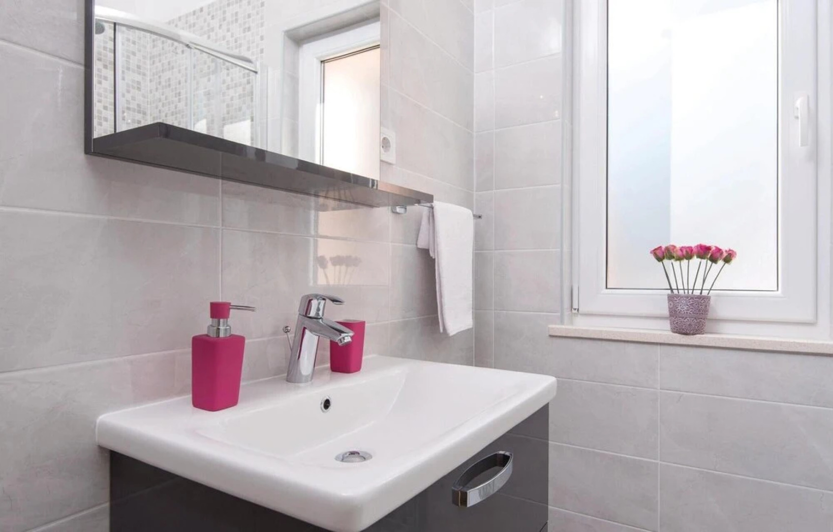 Nice Home in Crnja Luka With Wifi and 4 Bedrooms