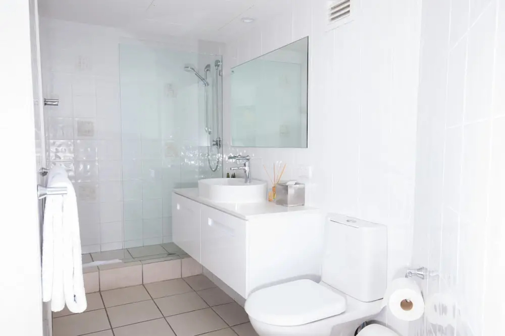 71 Hastings Street - Beachfront