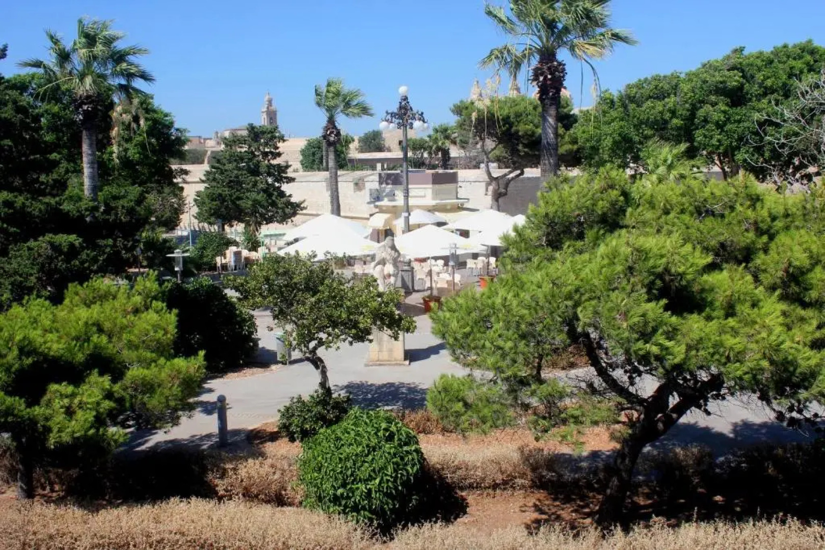 Maleth Inn Guest House