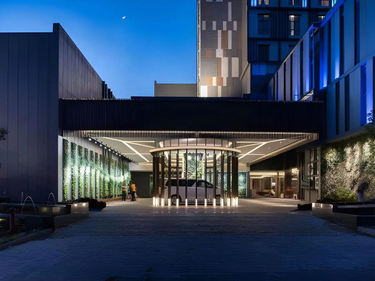 Vangohh Eminent Hotel & Spa