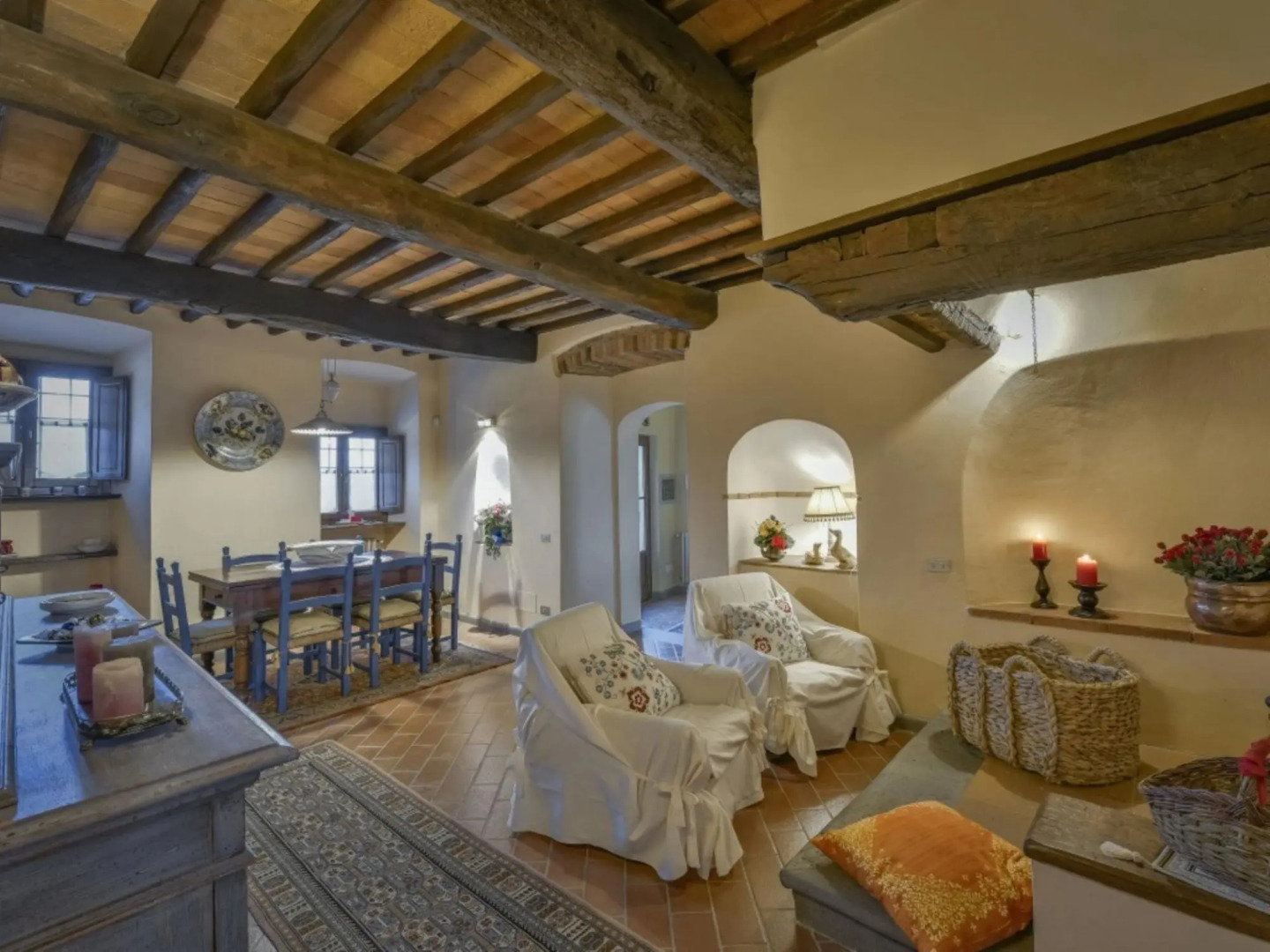 Magnificent Villa in the Countryside Near Pistoia Pool Airco Bbq-villa Lucente