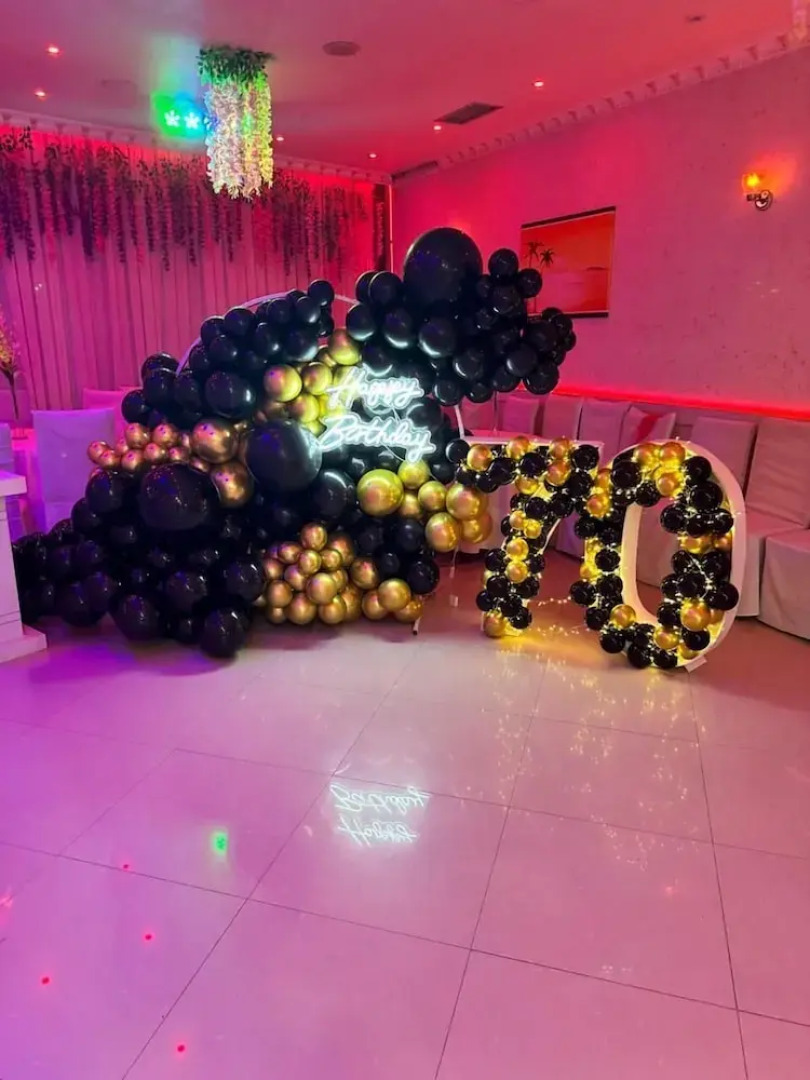 London Restaurant Hotel