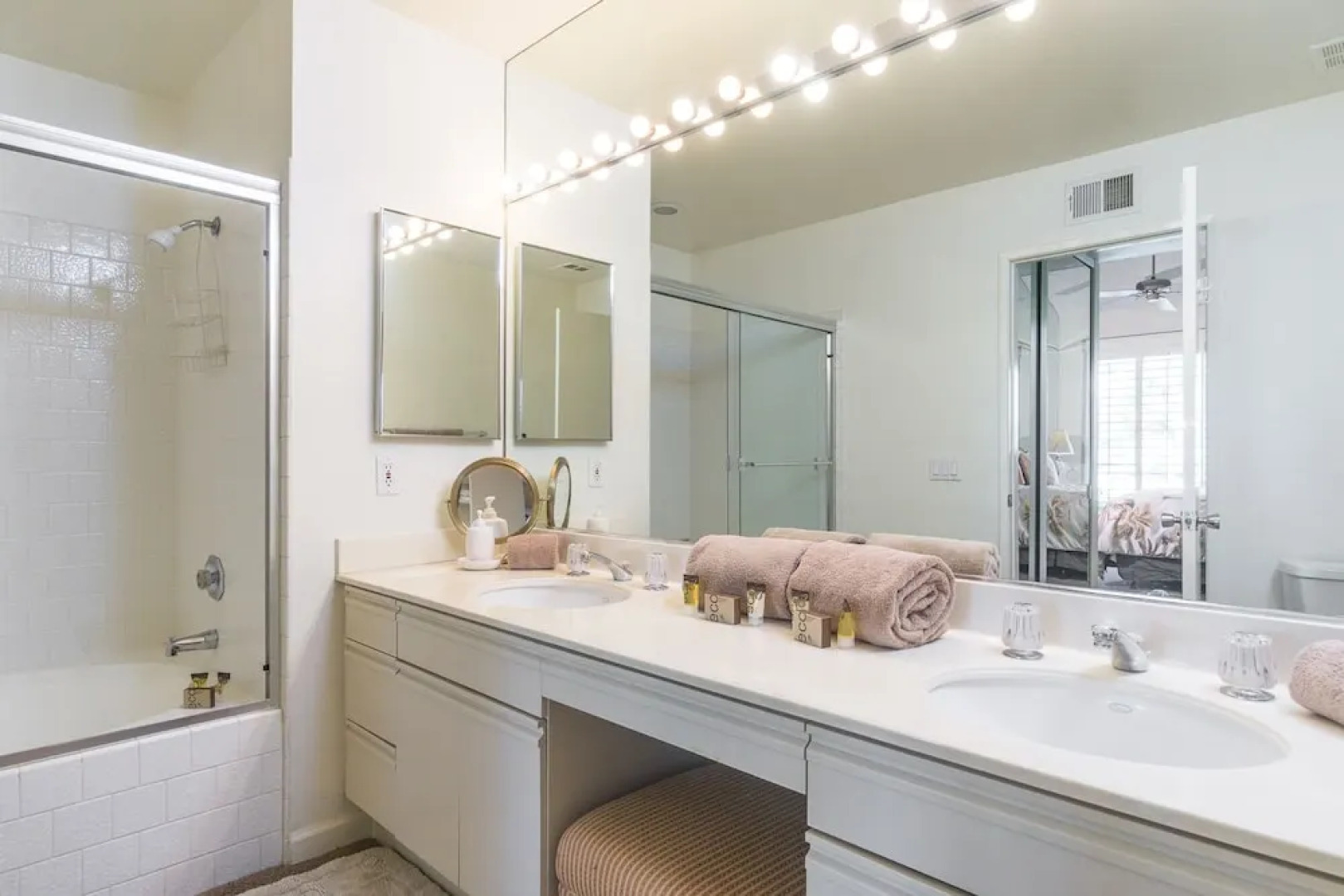 Golf Course View Condo by RedAwning