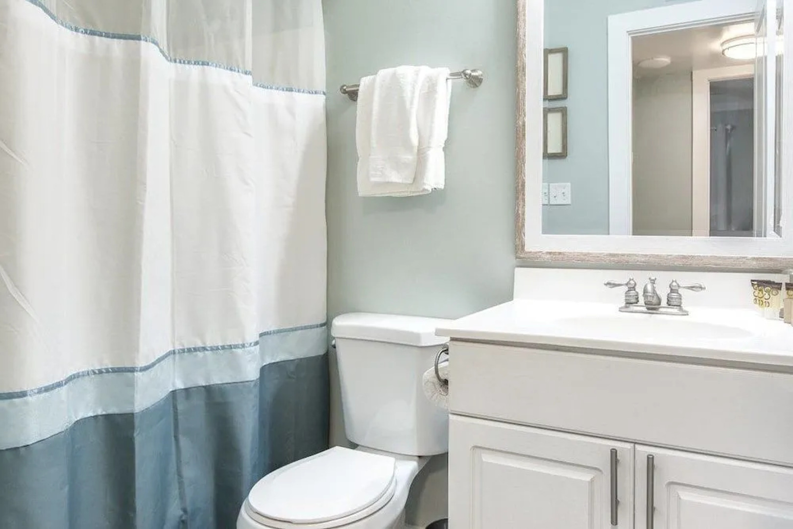 Gulf Front Condo with Private Balcony by RedAwning