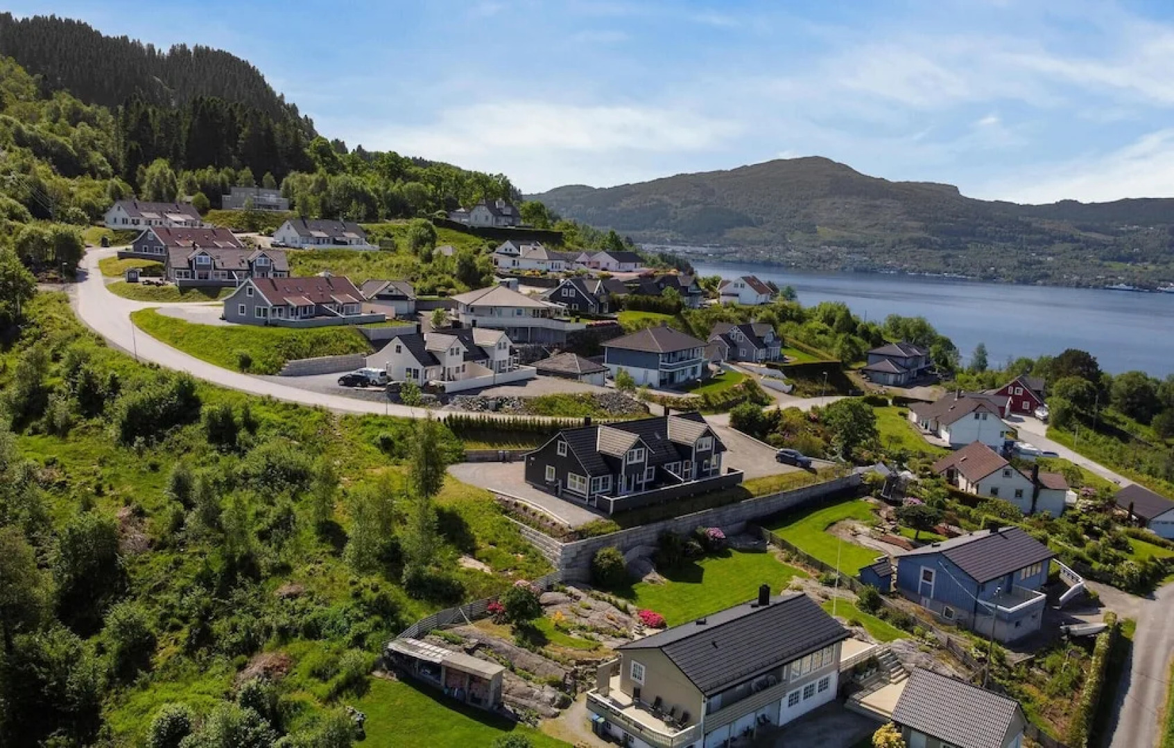 Beautiful Home in Valestrandsfossen With Wifi and 3 Bedrooms