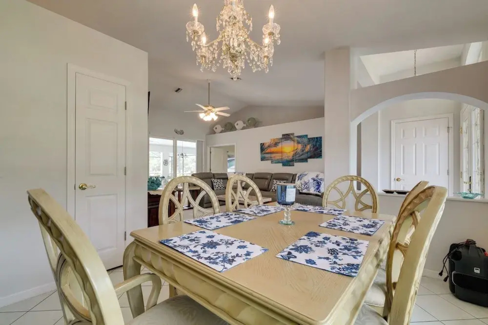 Spring Hill Home - Pool, Grill & Golf Course Views