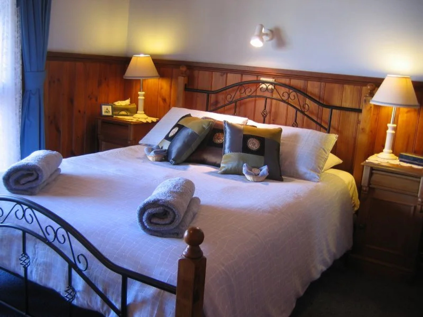 Buttercup Cottage and Private Apartment