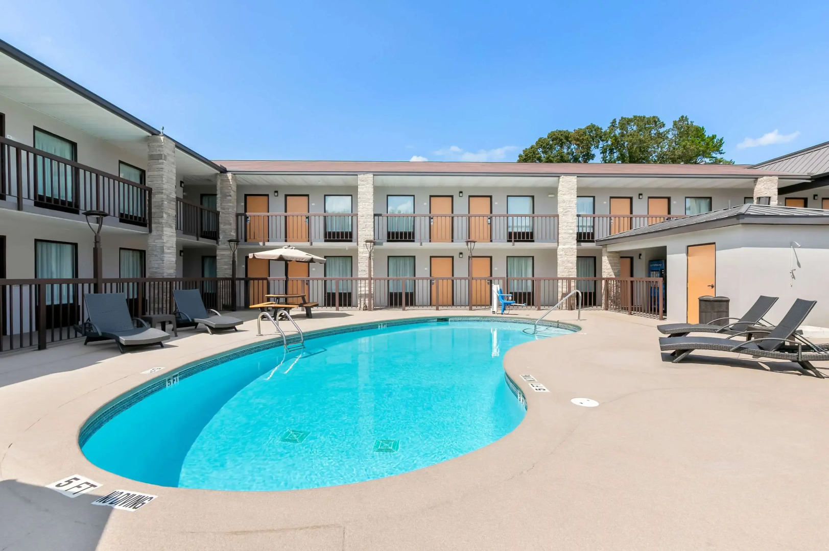 Quality Inn Commerce at I-85