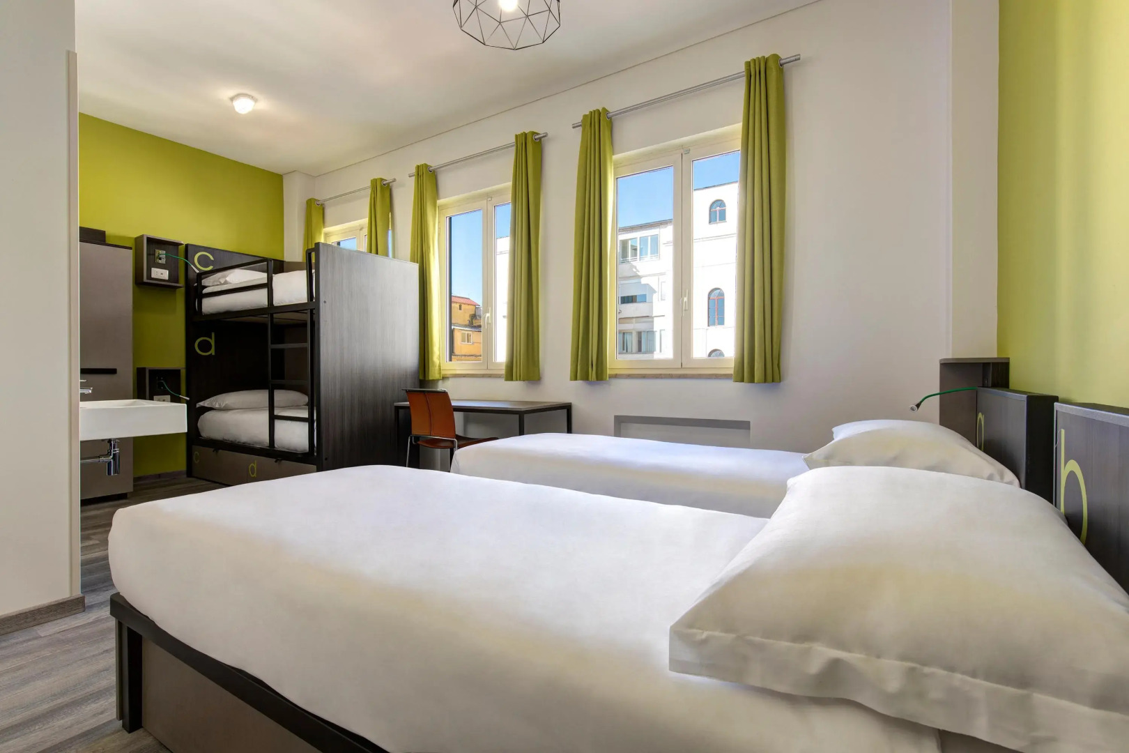 The RomeHello - Hostel