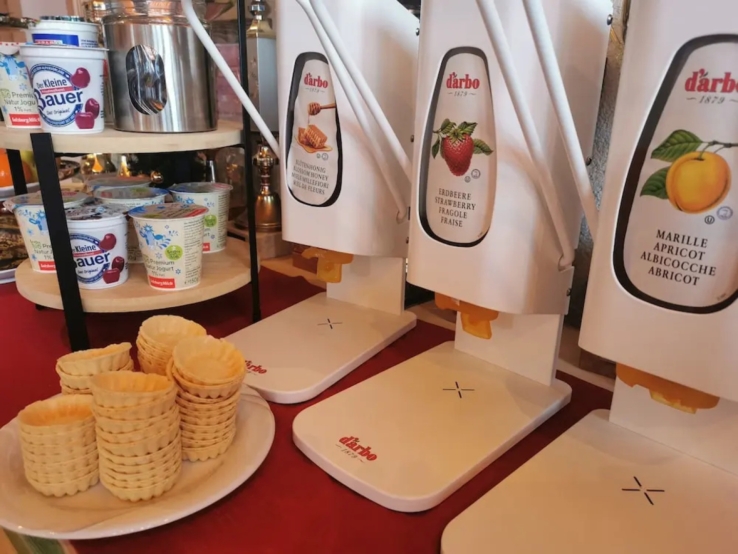 No1 - Flo's Rooms & Breakfast