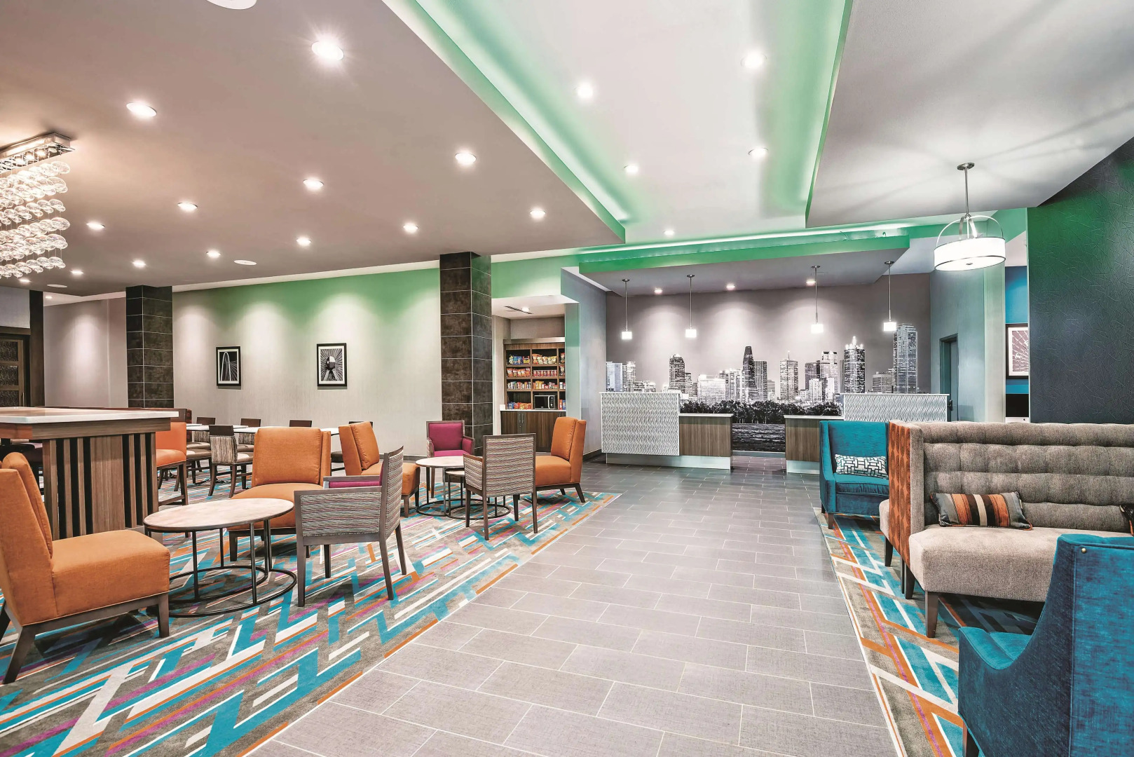 La Quinta Inn & Suites by Wyndham Dallas Grand Prairie North