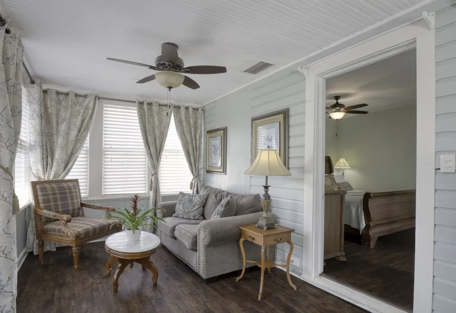 Victorian House Bed & Breakfast