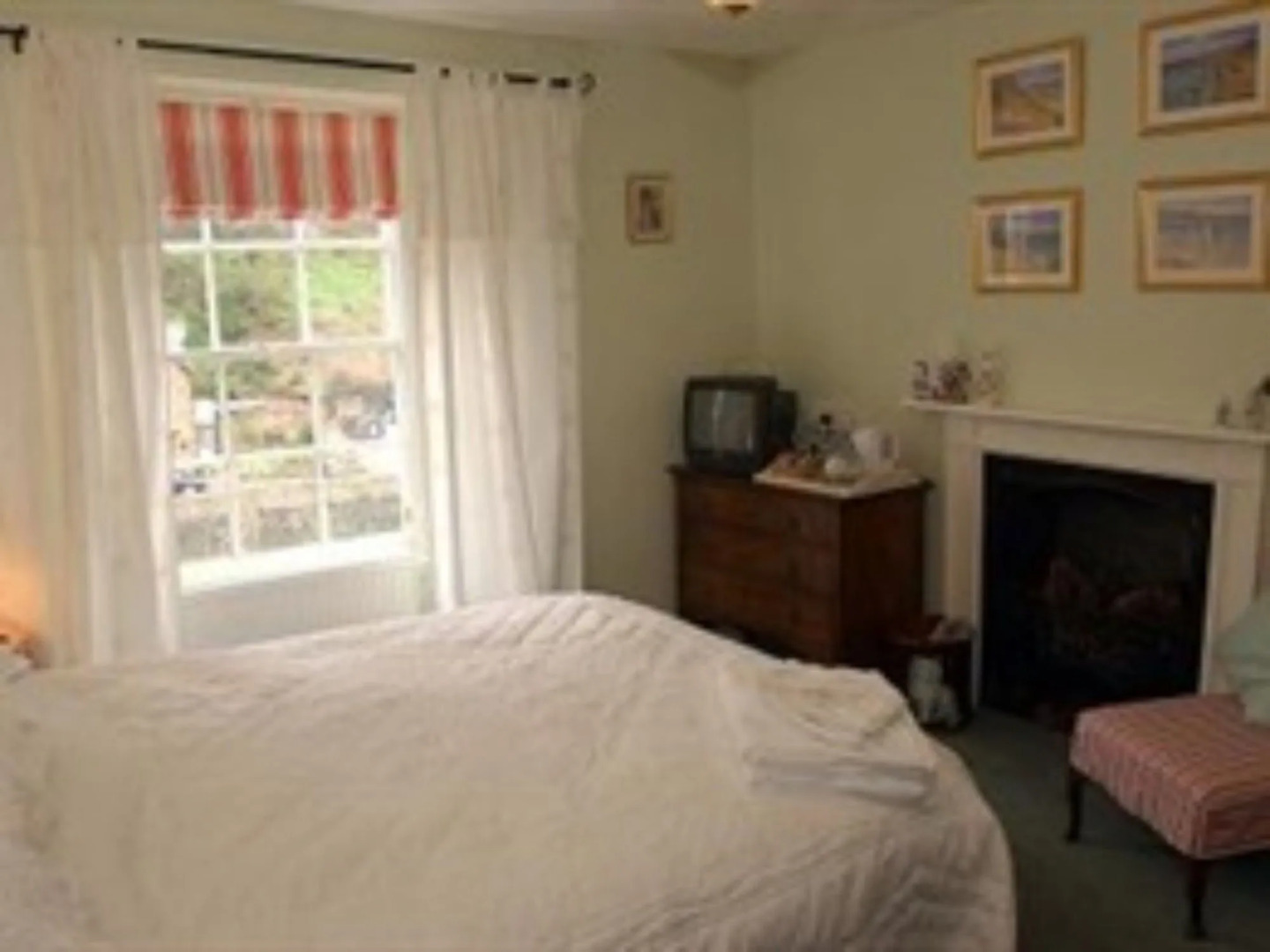 Hillside House - Guest House