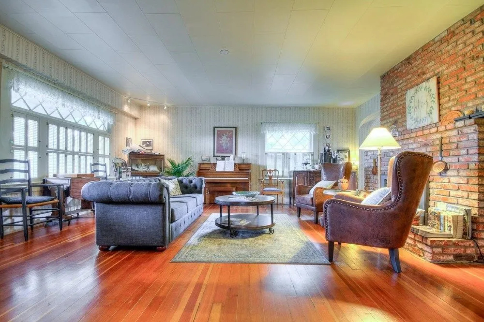 Oak Hill Bed & Breakfast