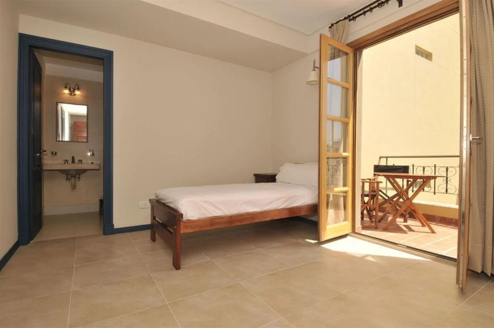 Entis Residencia Universitaria