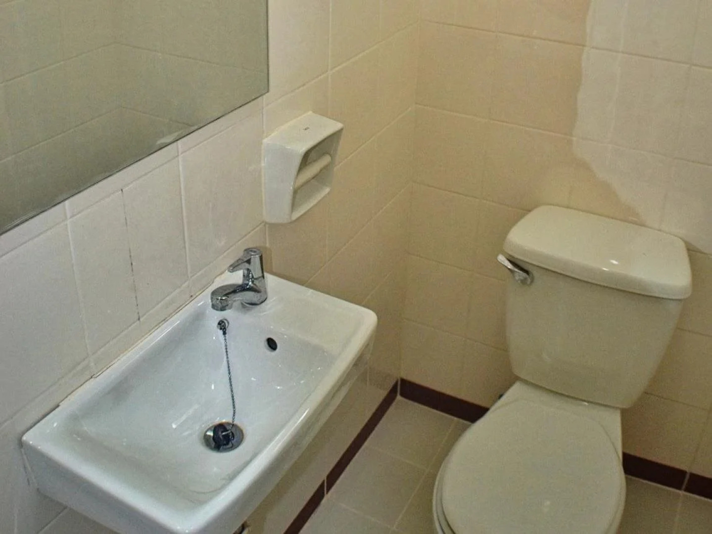 Mayon Backpackers Hostel