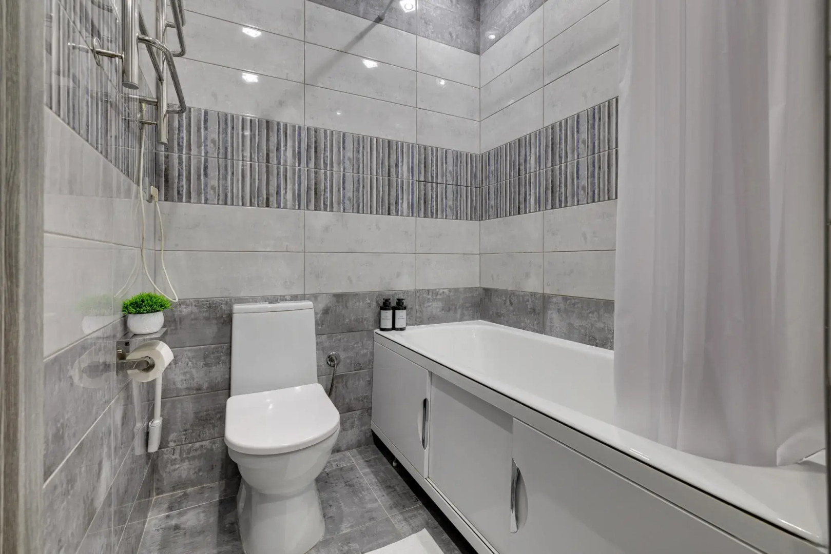 Happy People на улице Олимпийская