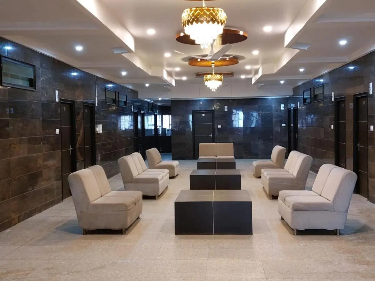 Staymaker Siddeshwara Comforts