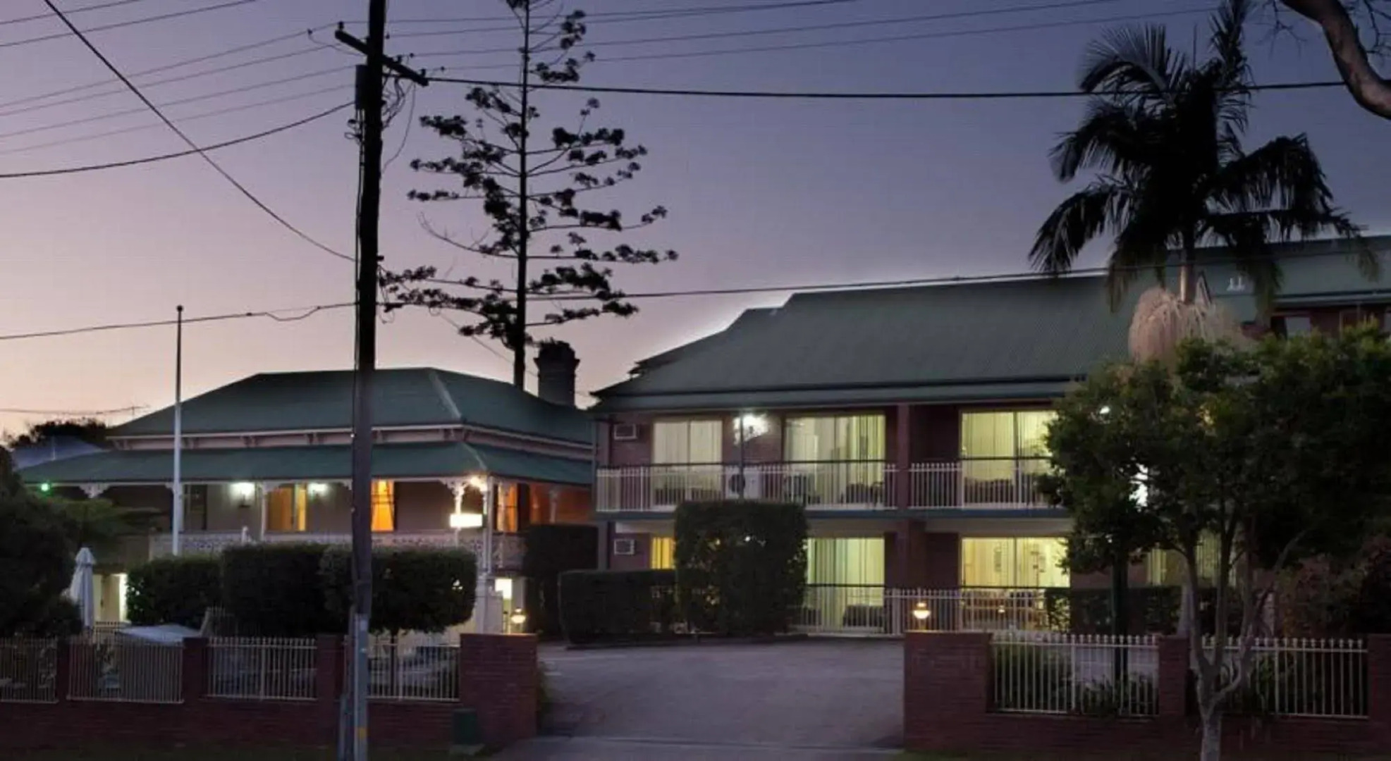 Aabon Apartments & Motel