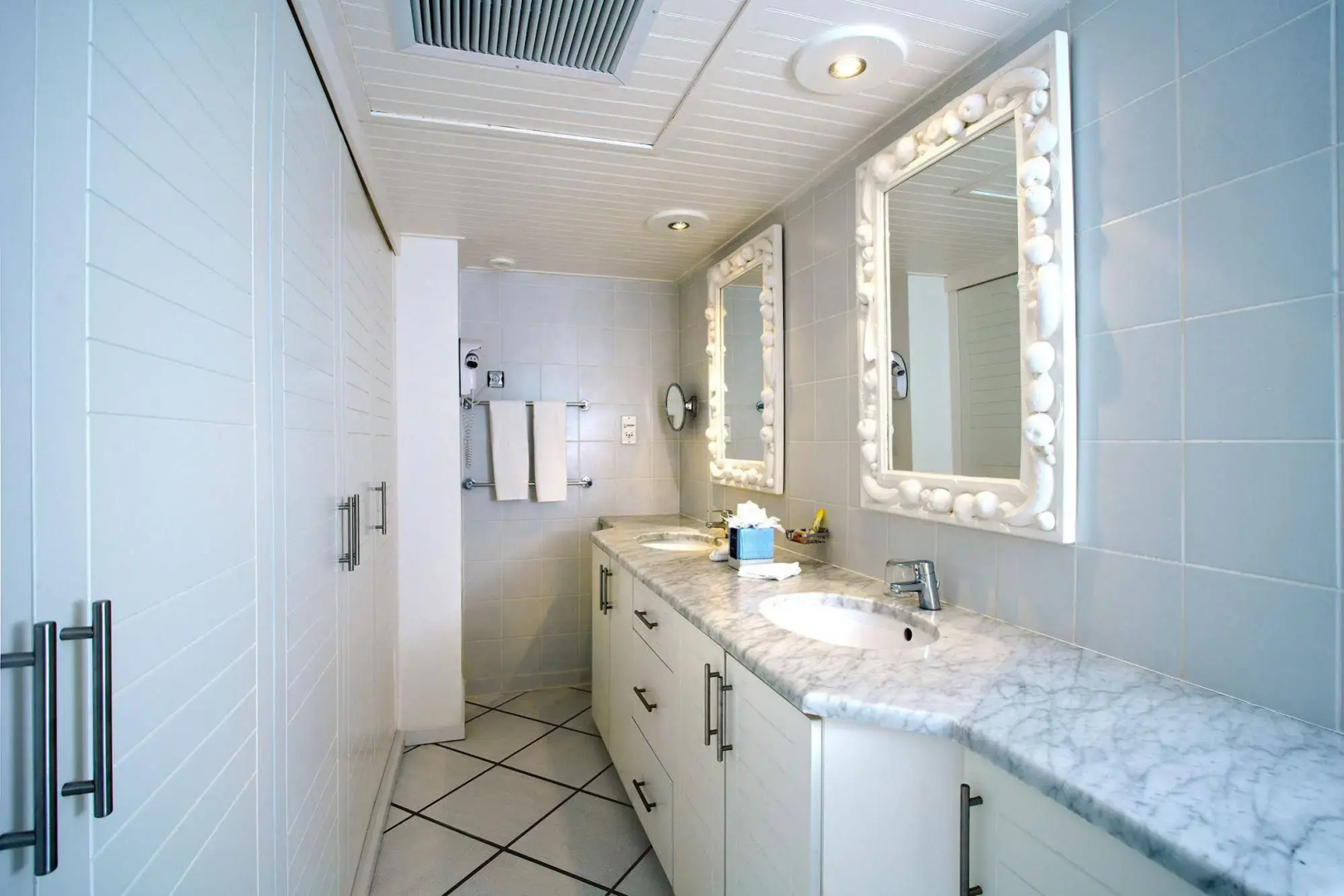 Le Domaine Anse Marcel Beach Resort