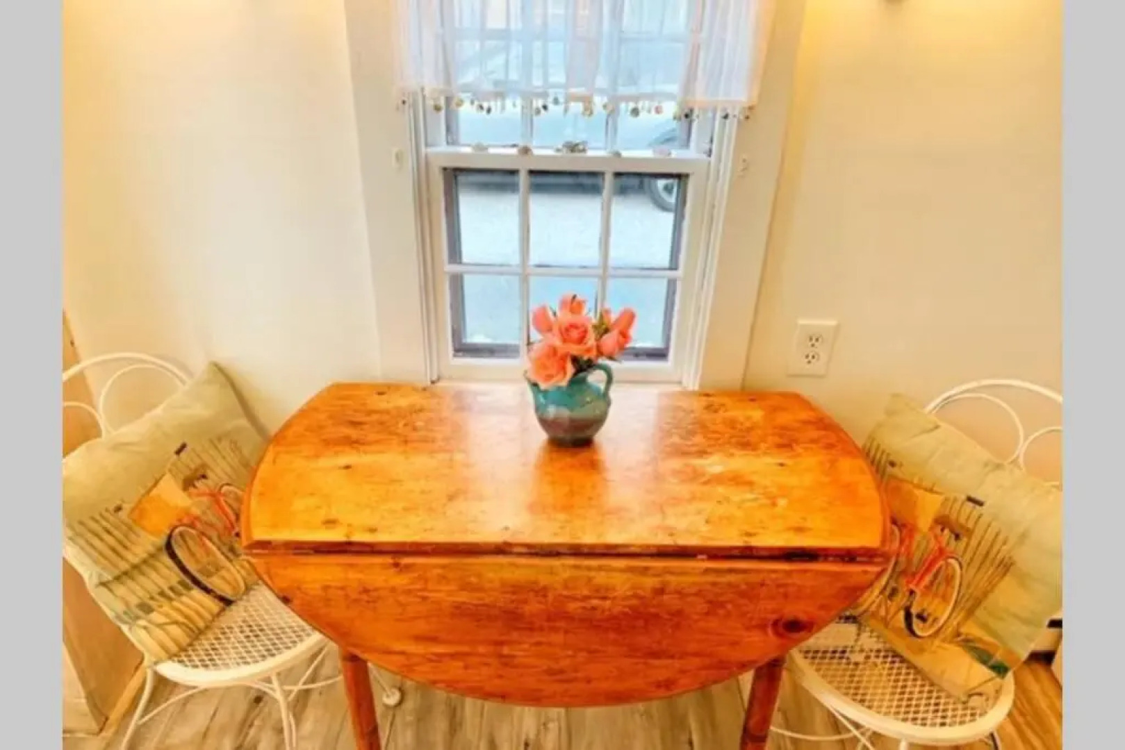 Private Beach Cottage for two in Sconset!