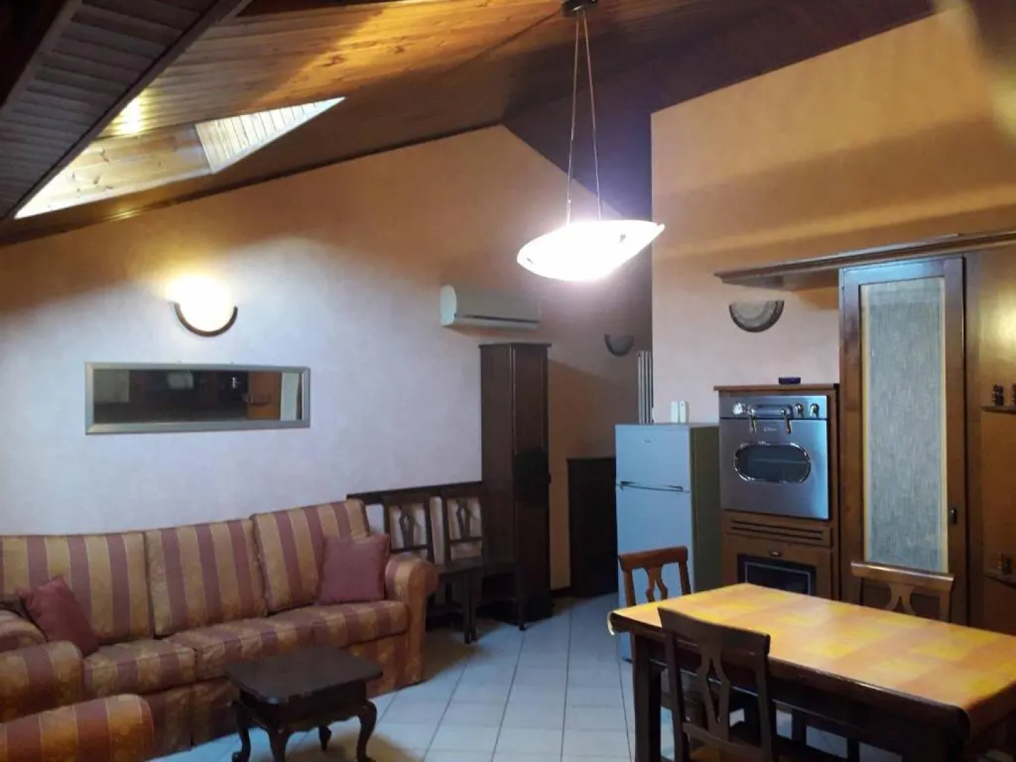 Appartamento in piazza Umberto I a Poviglio(RE)