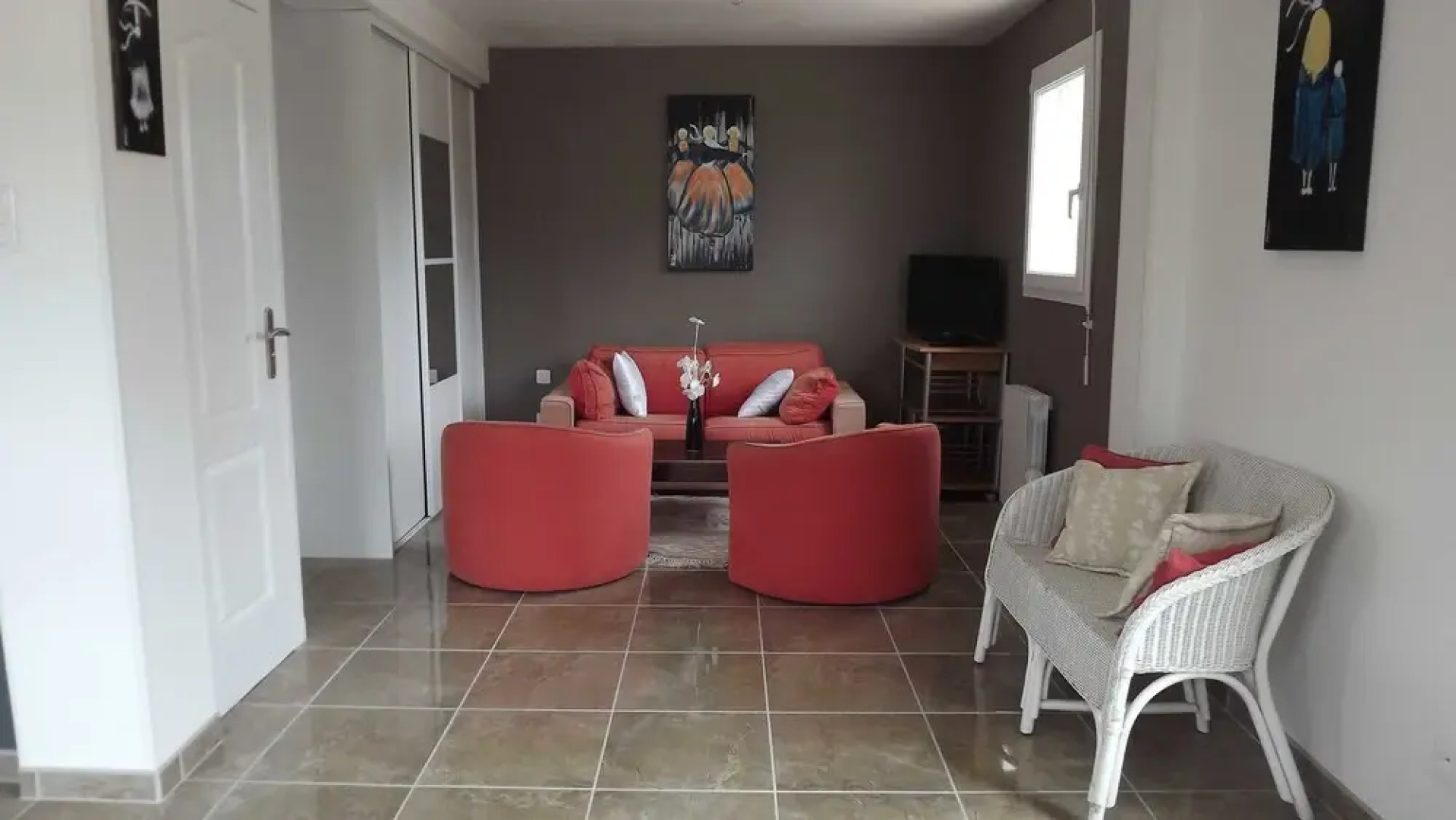 Maison récente deux chambres