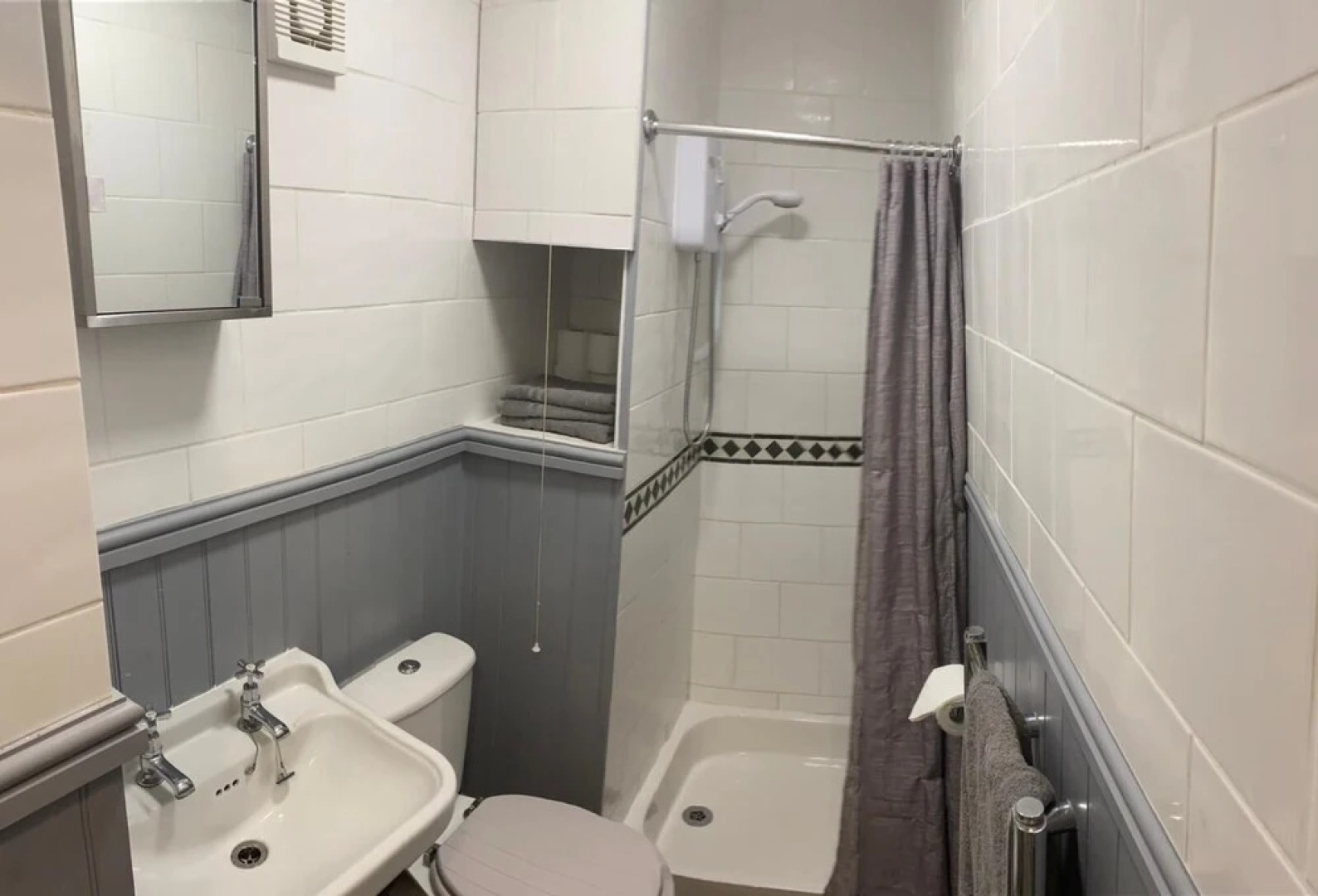 Remarkable Apartment in Oxton With Outside Space