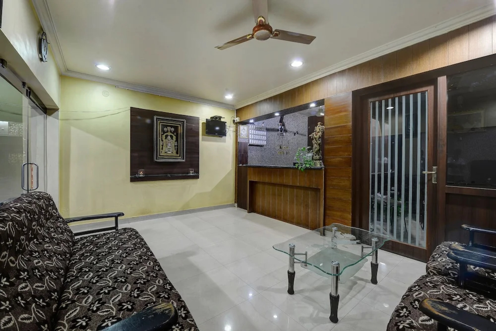 OYO 22499 Vishnu Residency