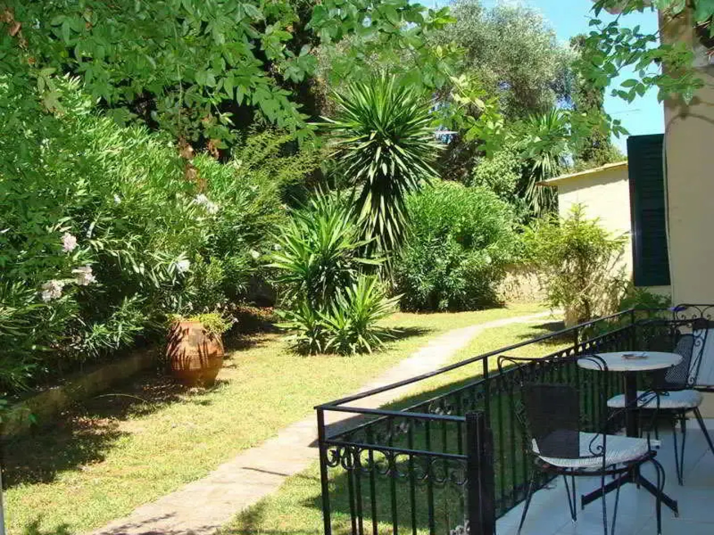 Gerekos Island Apartments