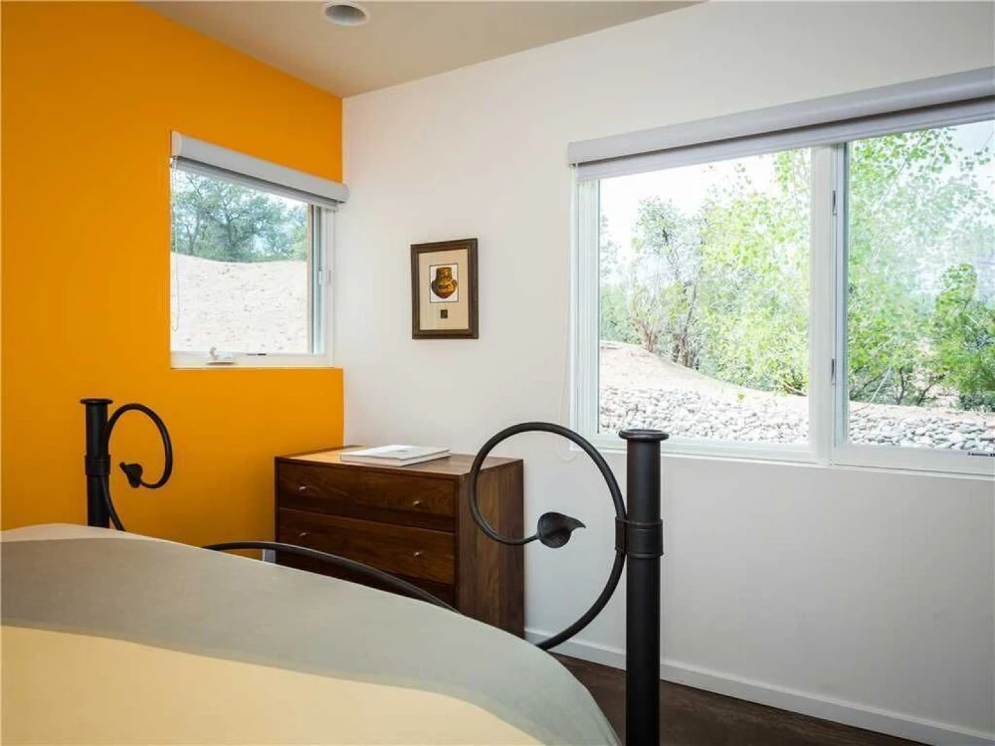 Butterfly House - Spectacular Modern Design and Mountain Views